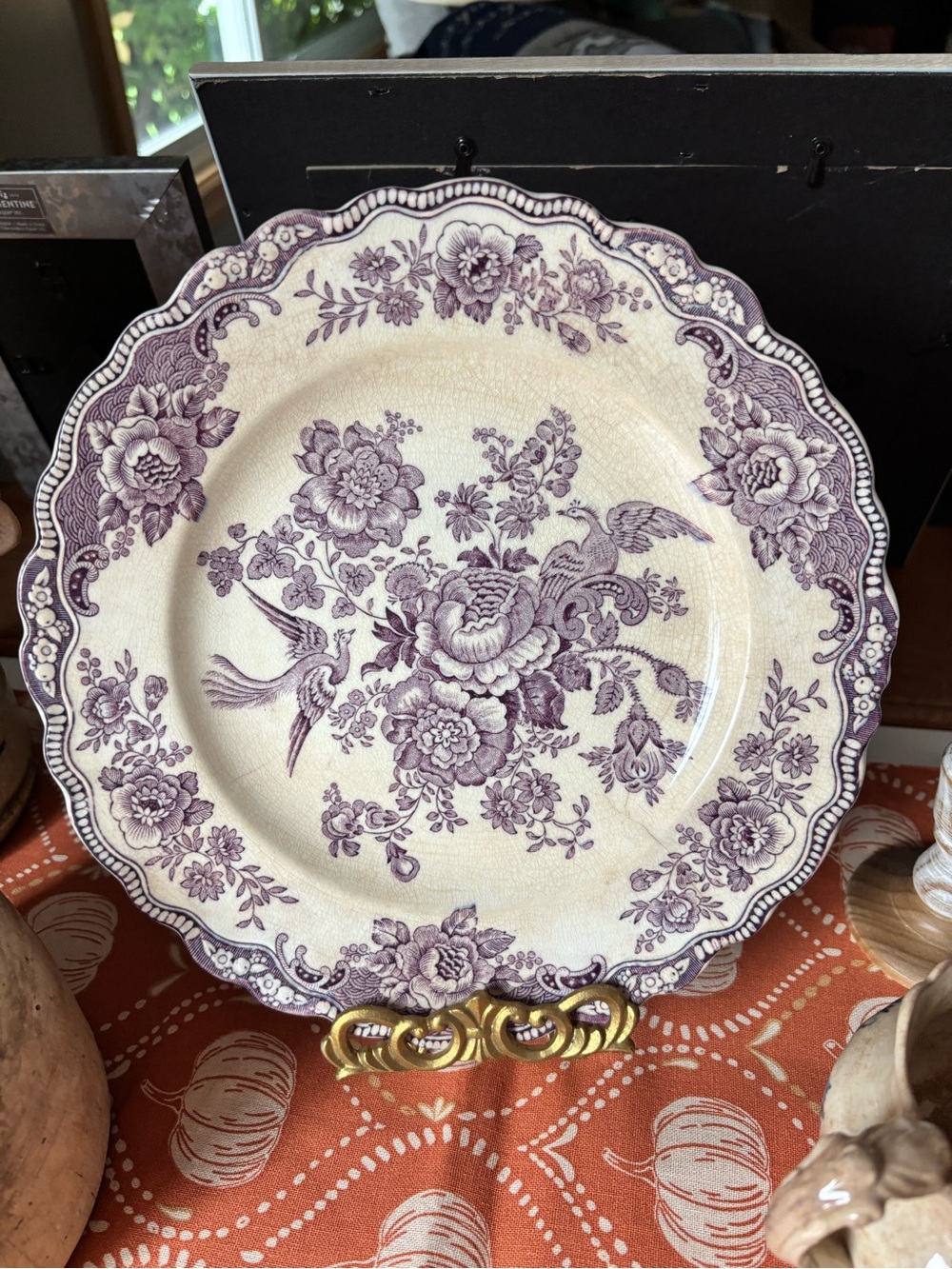 Vintage Floral Bird Accent Plate in Mulberry